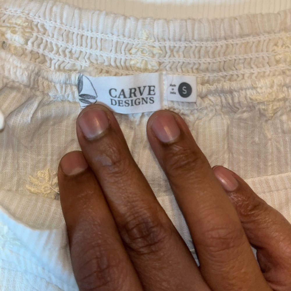 Carve Designs Cream Embroidered Tank Top - Picture 4 of 5